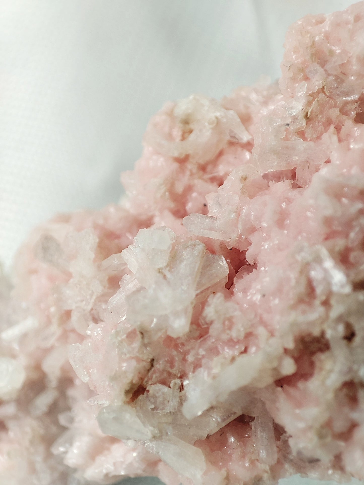 Rhodochrosit mit Stilbit und Quarz RH40