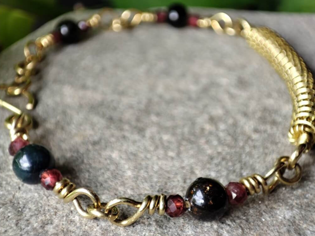 Armband Turmalin/ Rubin/ Messing