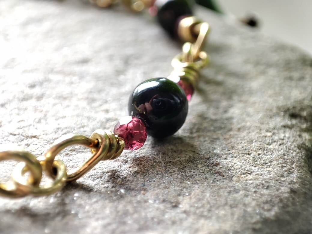 Armband Turmalin/ Rubin/ Messing