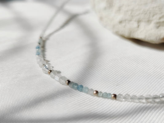 Perlenkette 925 mit Bergkristall, Aquamarin, Apatit und Mondstein